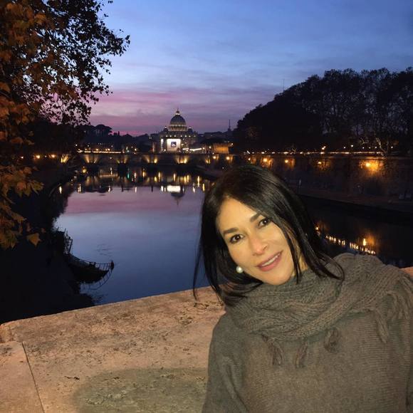 Meet your Posher, Rianet - Picture 1 of 1